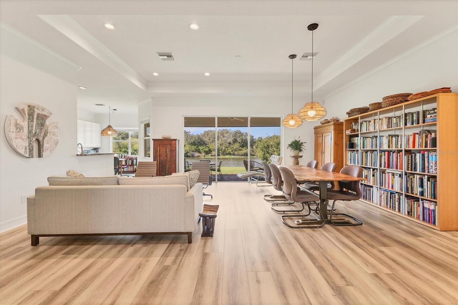 8284 BARTON FARMS BLVD