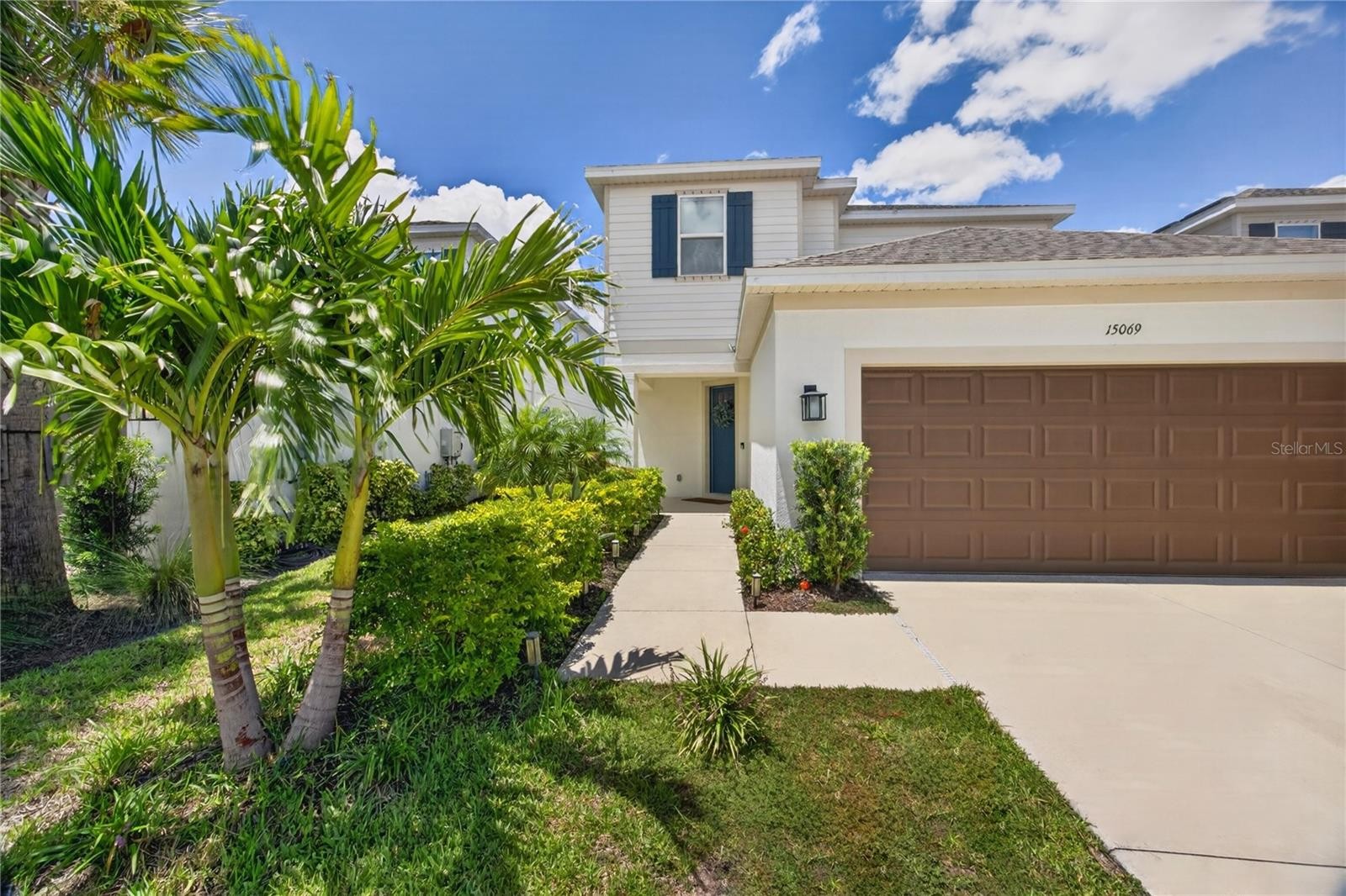 15069 SHADY PALMS LN