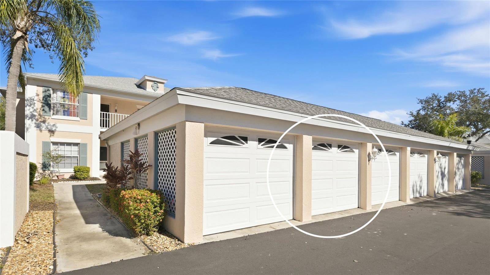 4210 CADDIE DR E #201