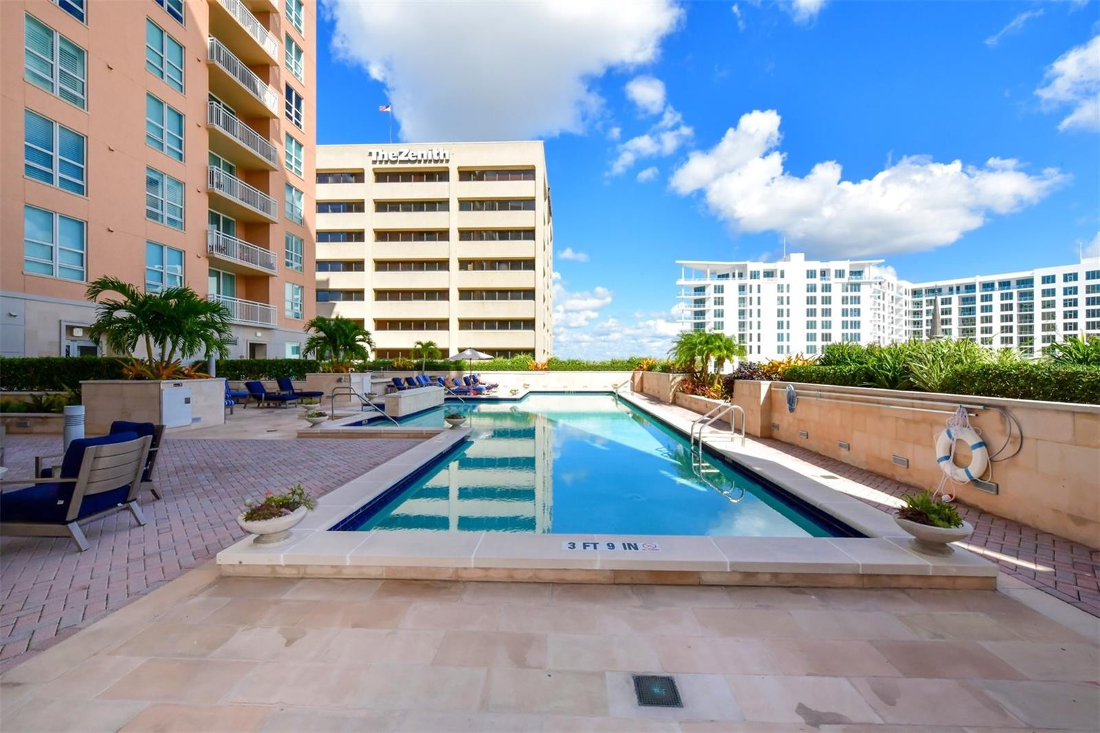 1350 MAIN ST #908