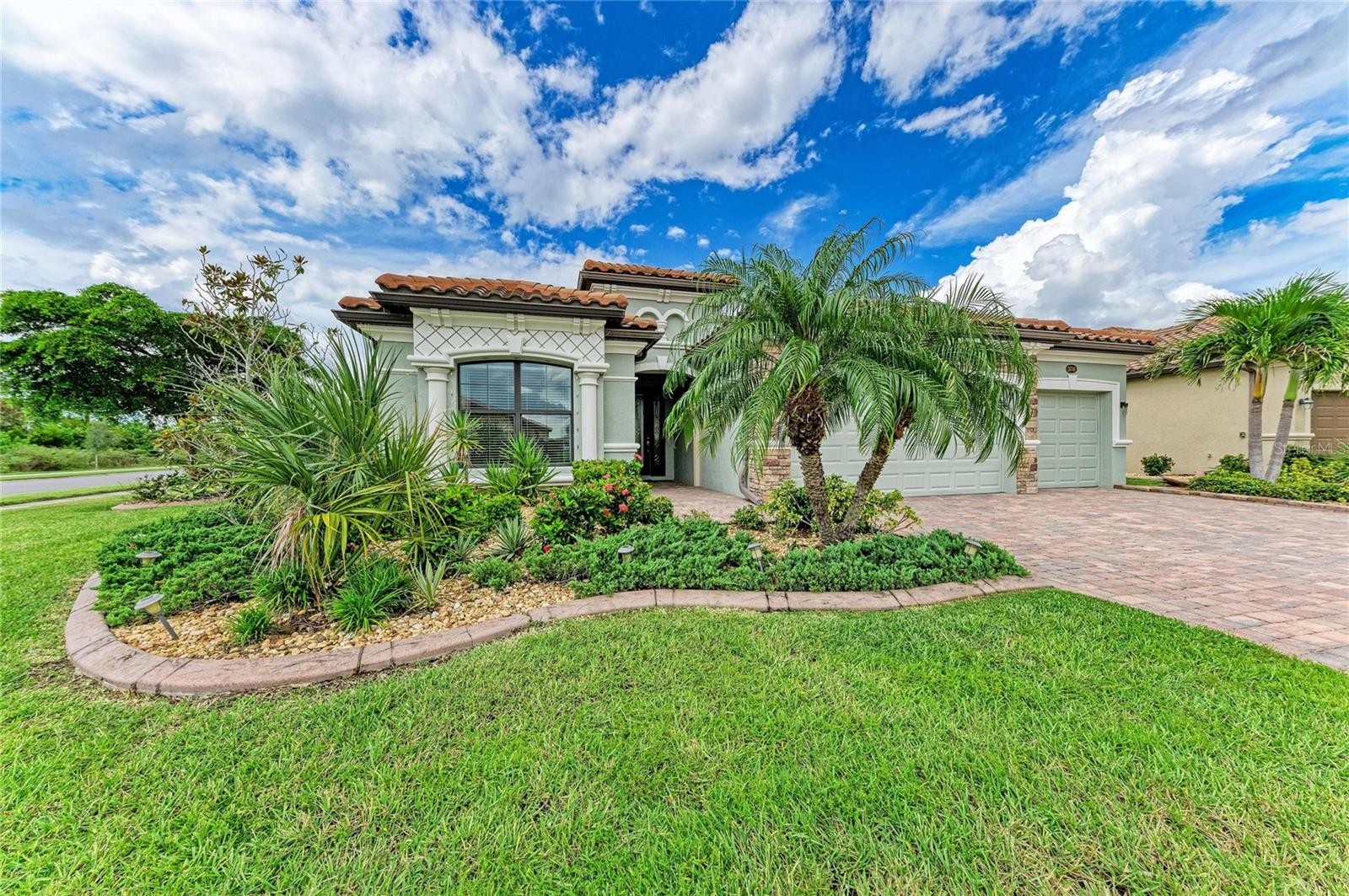 20700 GRANLAGO DR DR