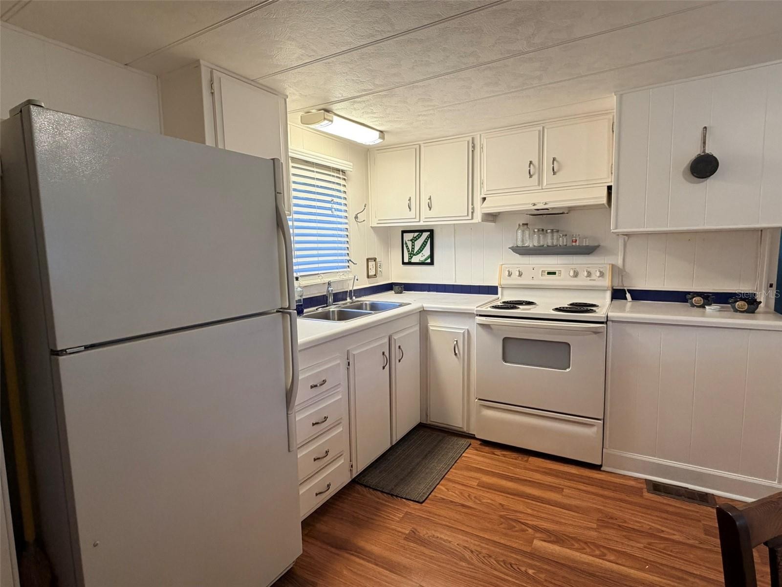 2248 CA D ORO DR