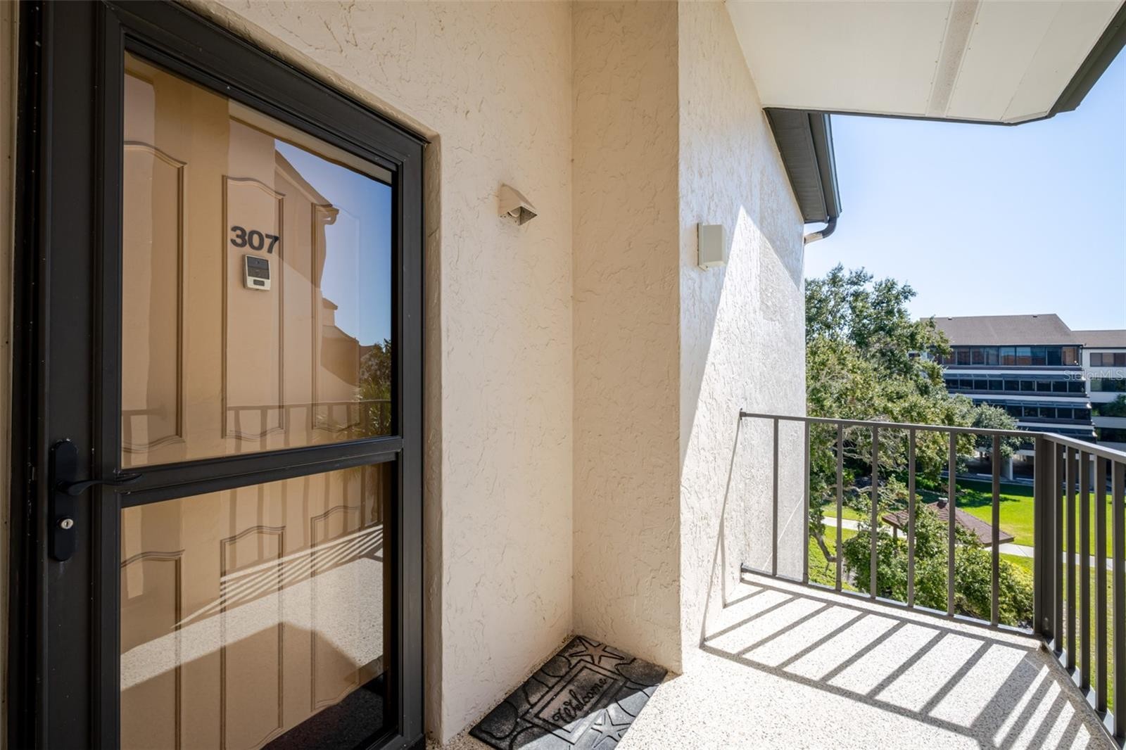 6285 MIDNIGHT PASS RD #307