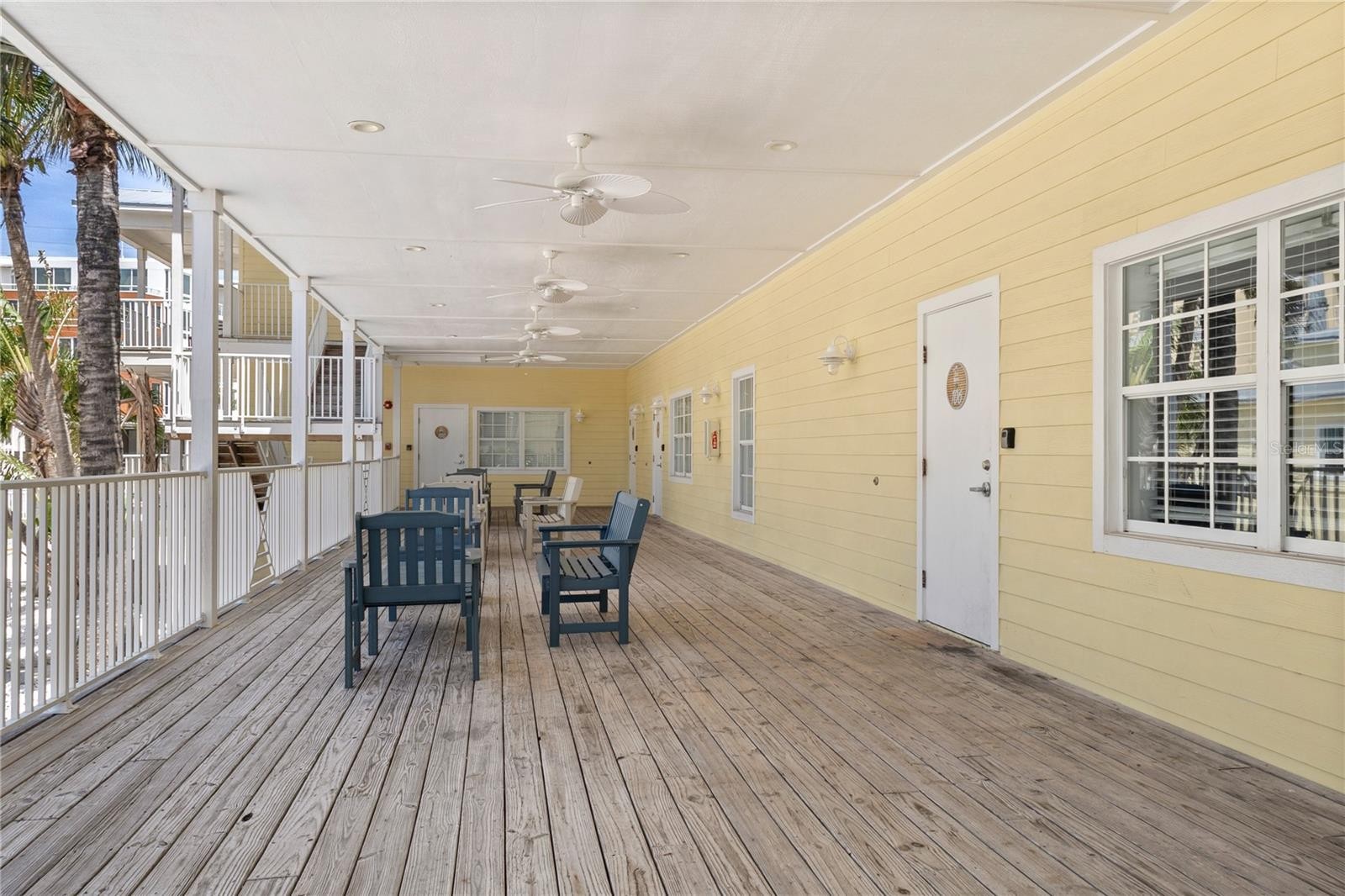 6732 SARASEA CIR #104C