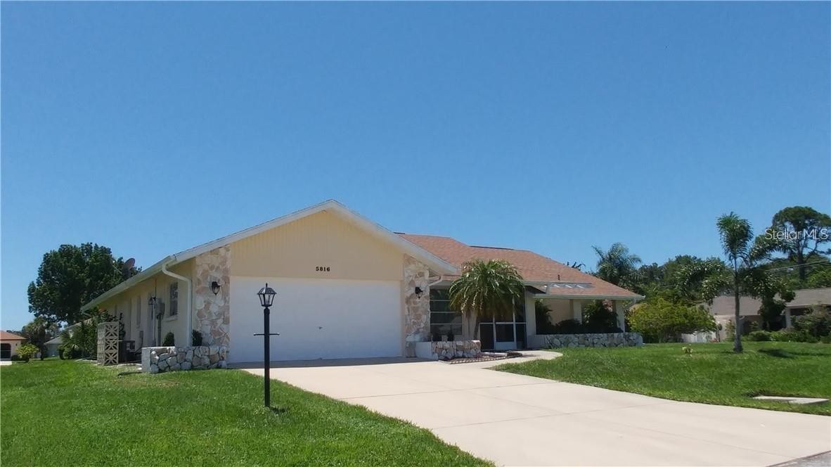 5816 MONROE RD