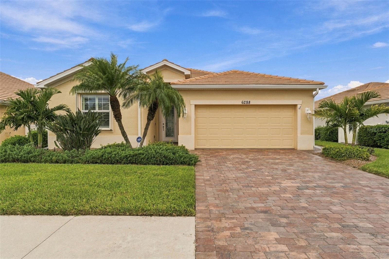 6288 GRAND CYPRESS BLVD