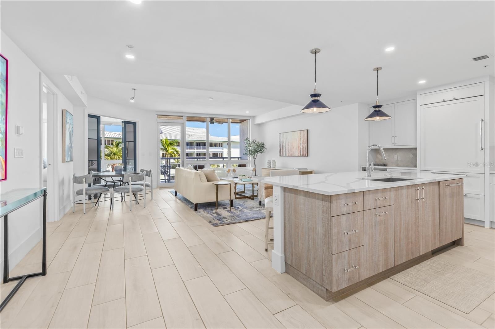 1035 SEASIDE DR #404