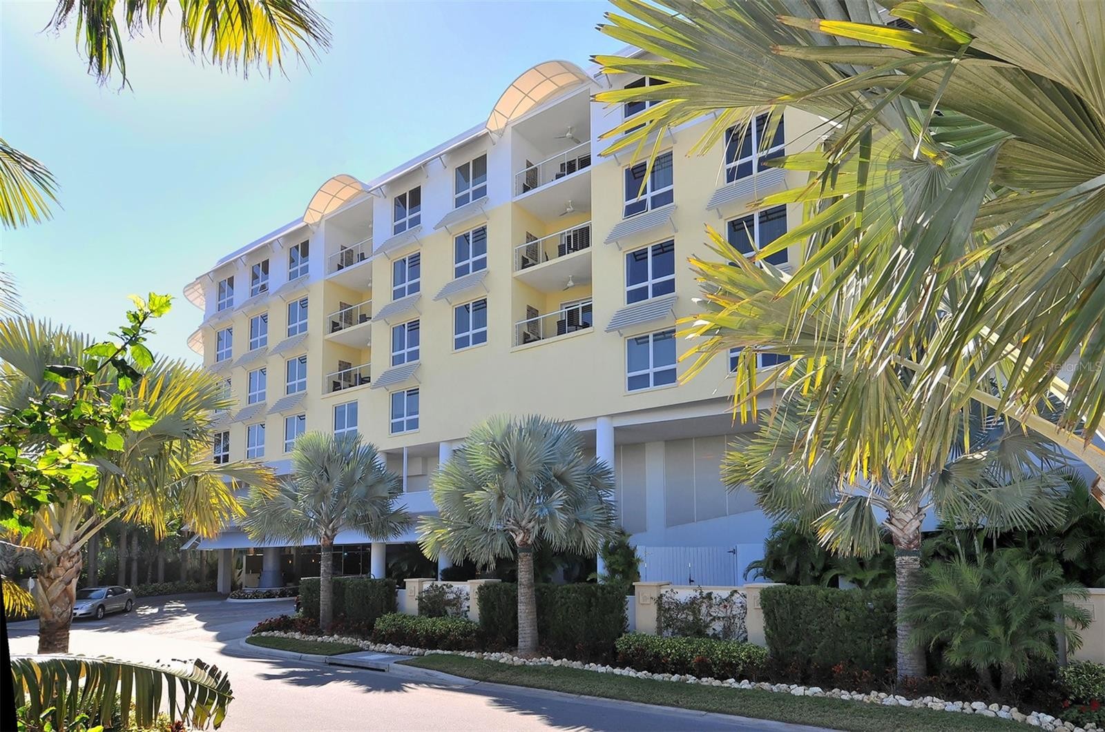 915 SEASIDE DR #402, Weeks 10-13