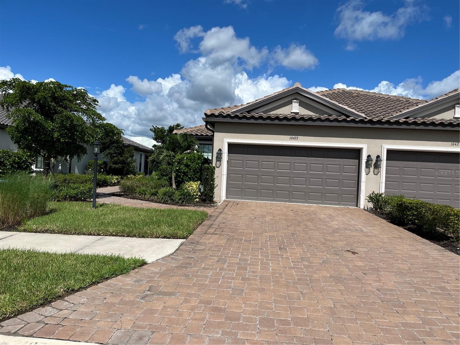 10433 MORNING MIST LN