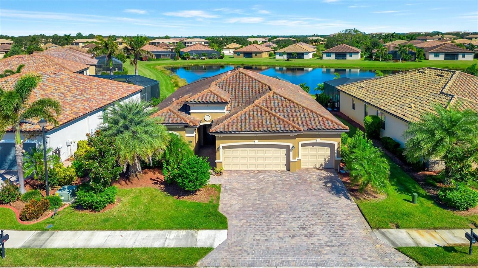 6715 ROOKERY LAKE DR