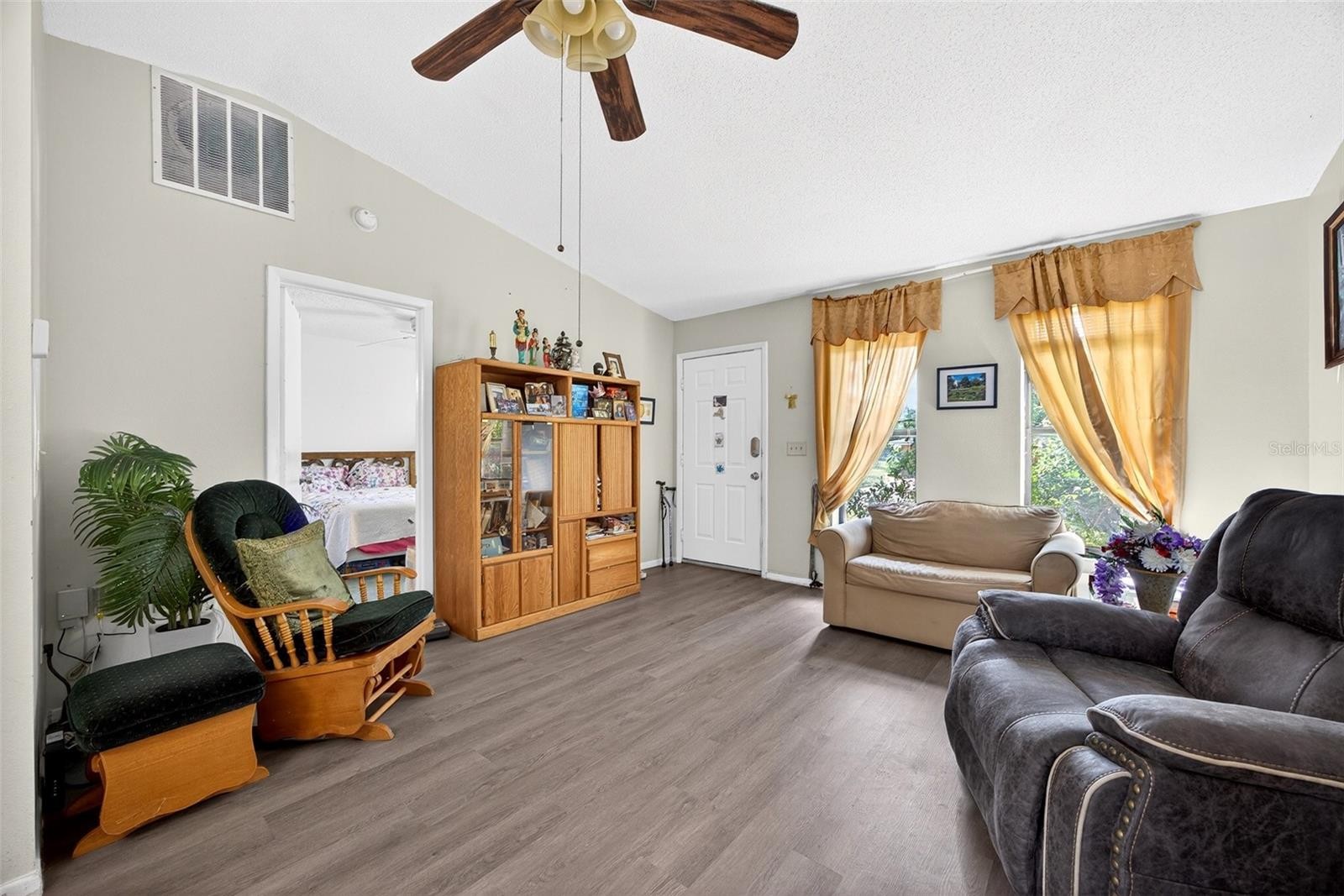 464 CORONADO RD