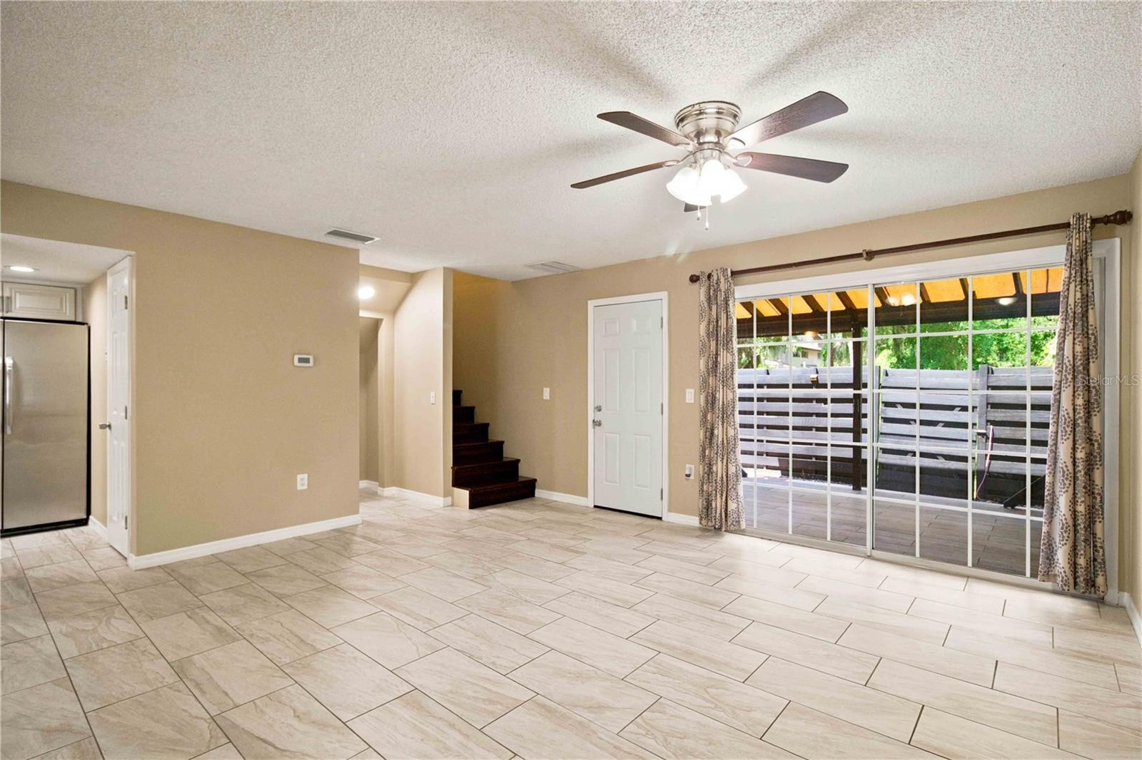 1006 LONGFELLOW CT