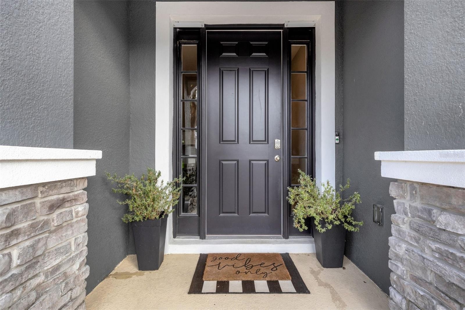 2471 MIDNIGHT PEARL DR