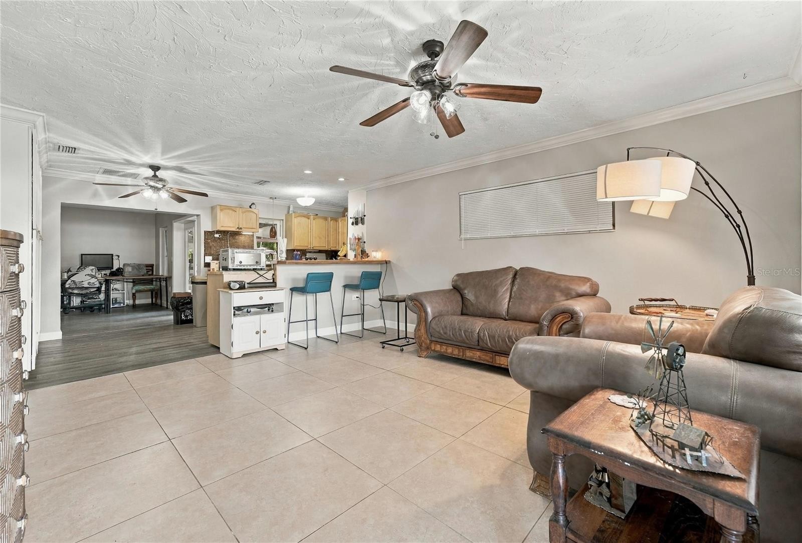 2143 AMANDA DR