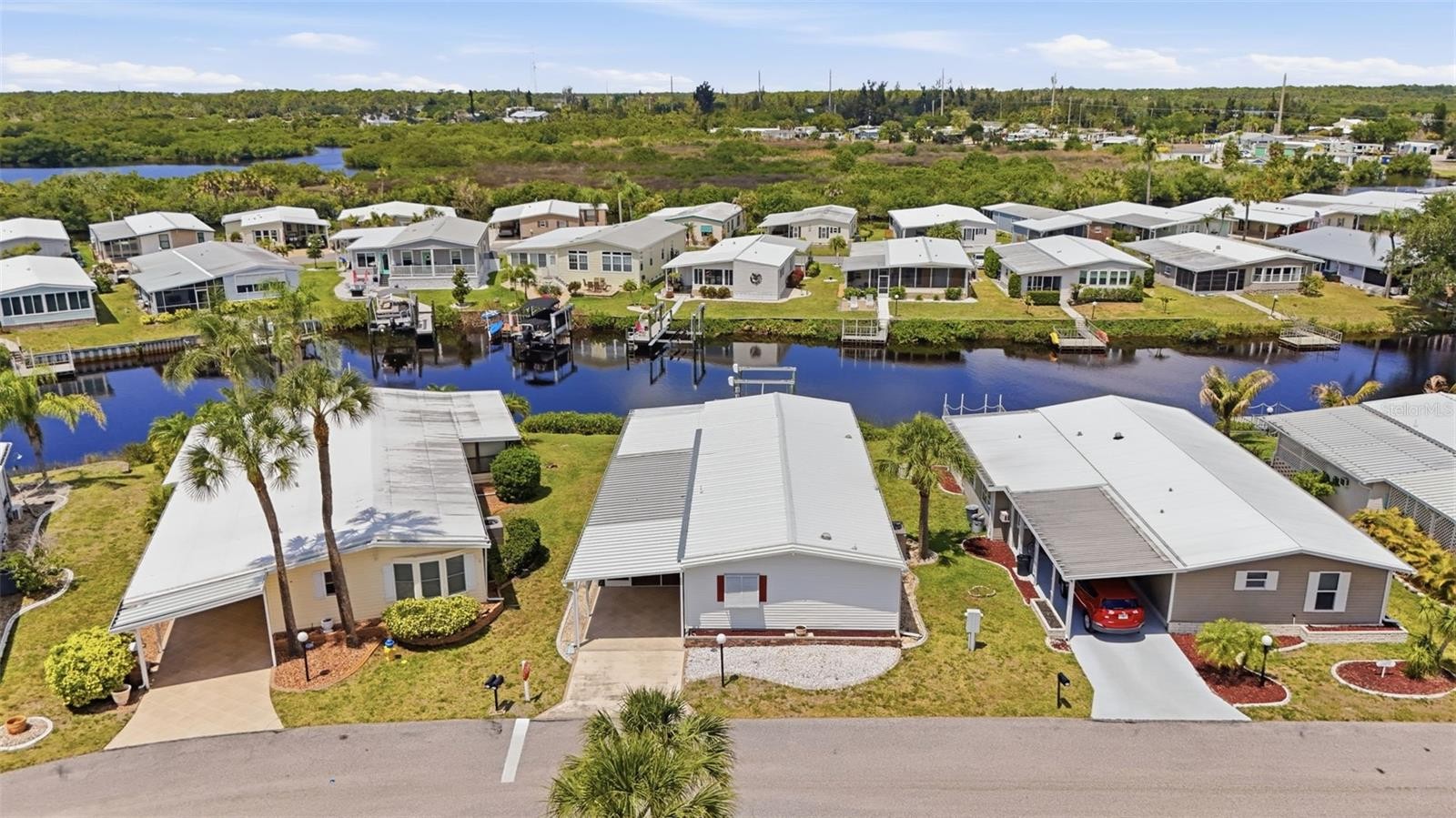 118 MARTINIQUE RD