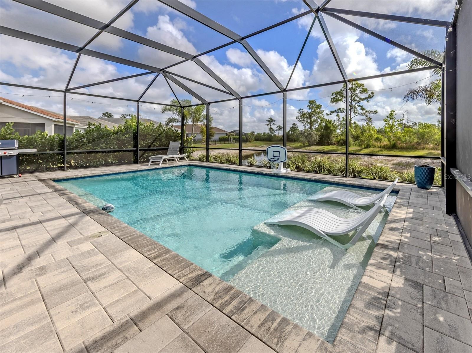 117 DAYLILY BLVD