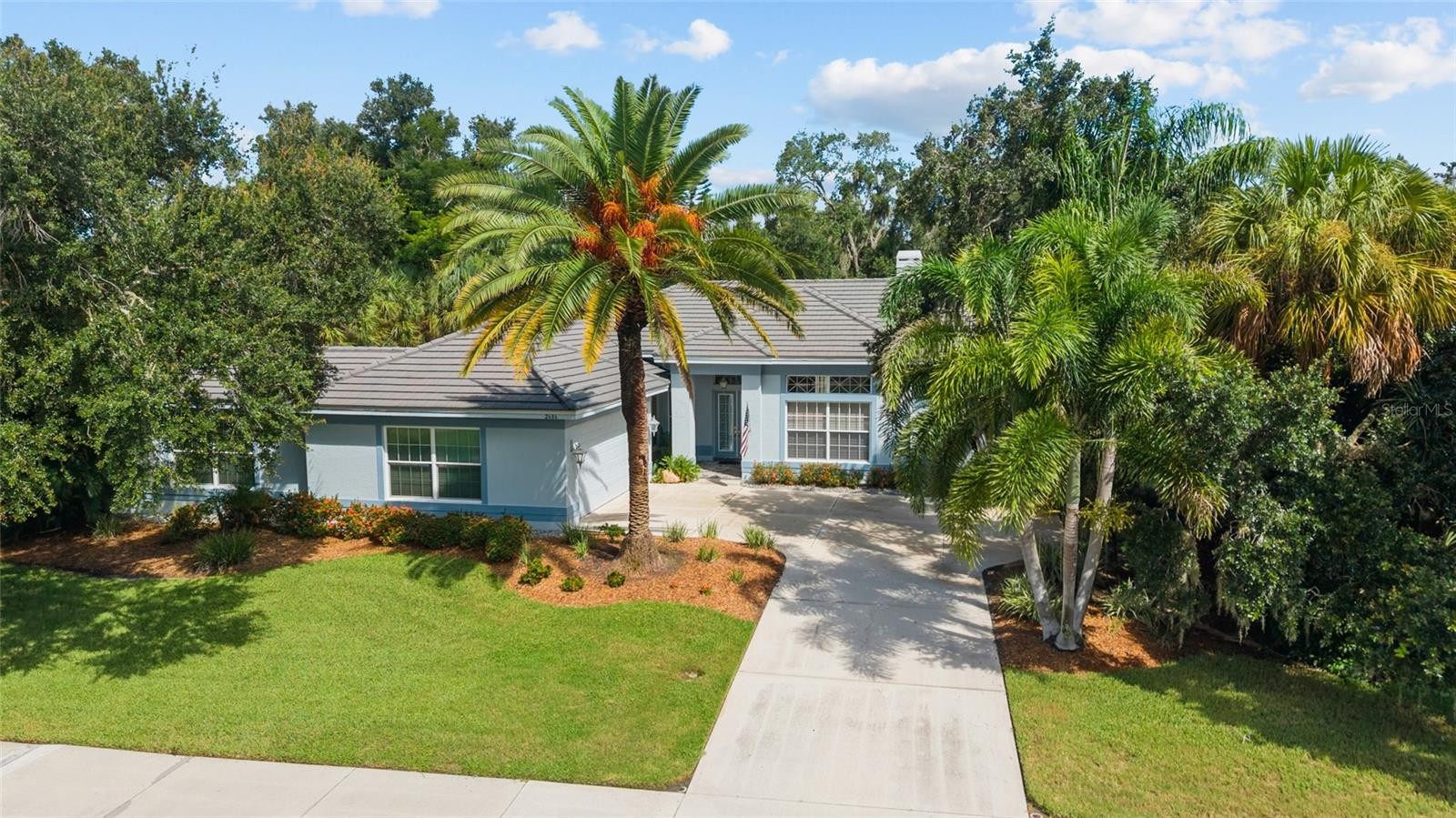 2686 DICK WILSON DR