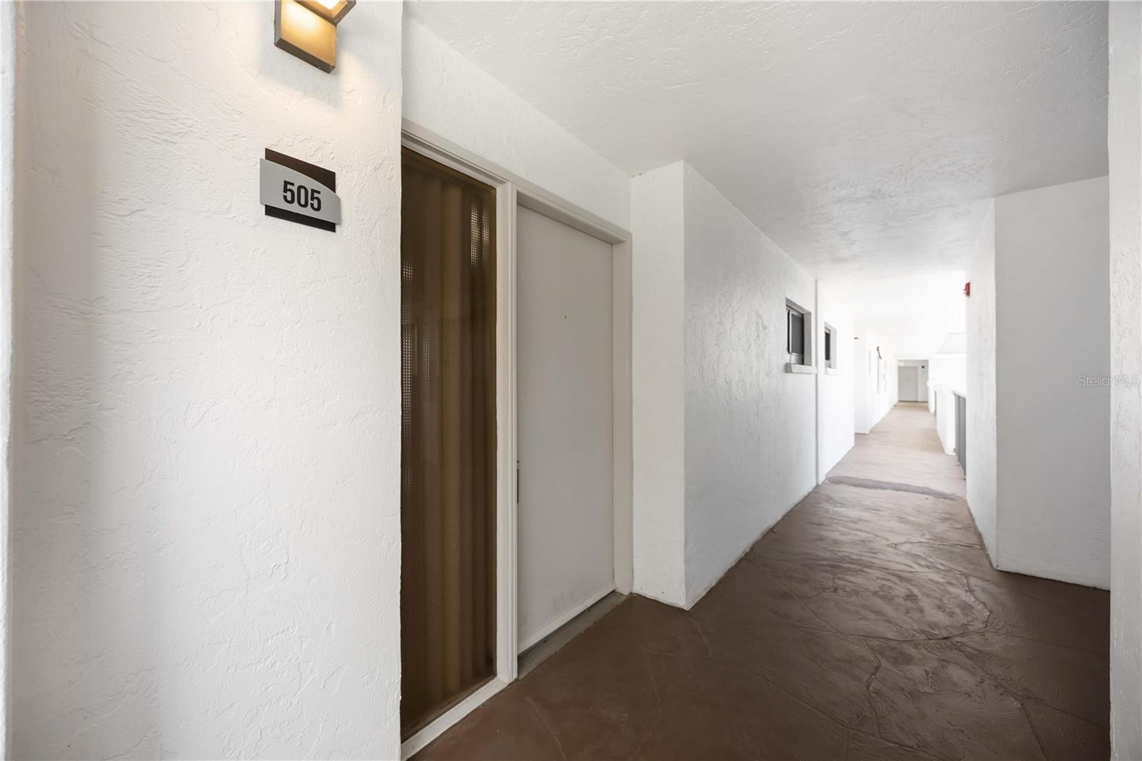 11 SUNSET DR #505