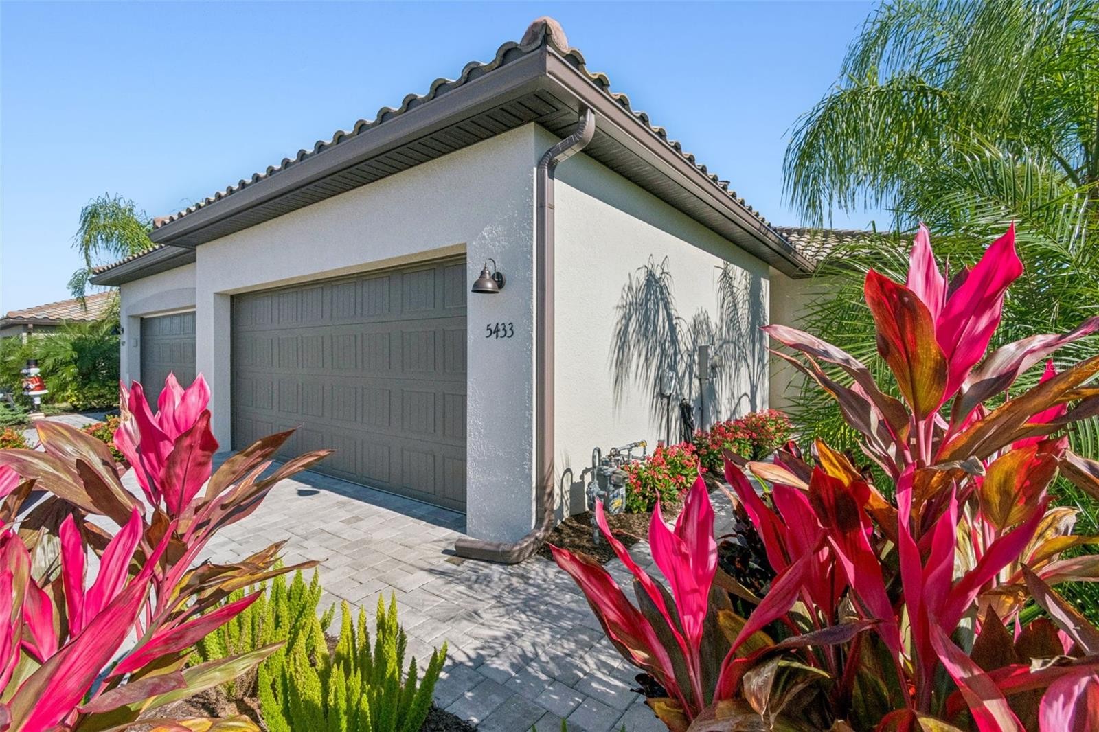 5433 MYSTIC WATER CV