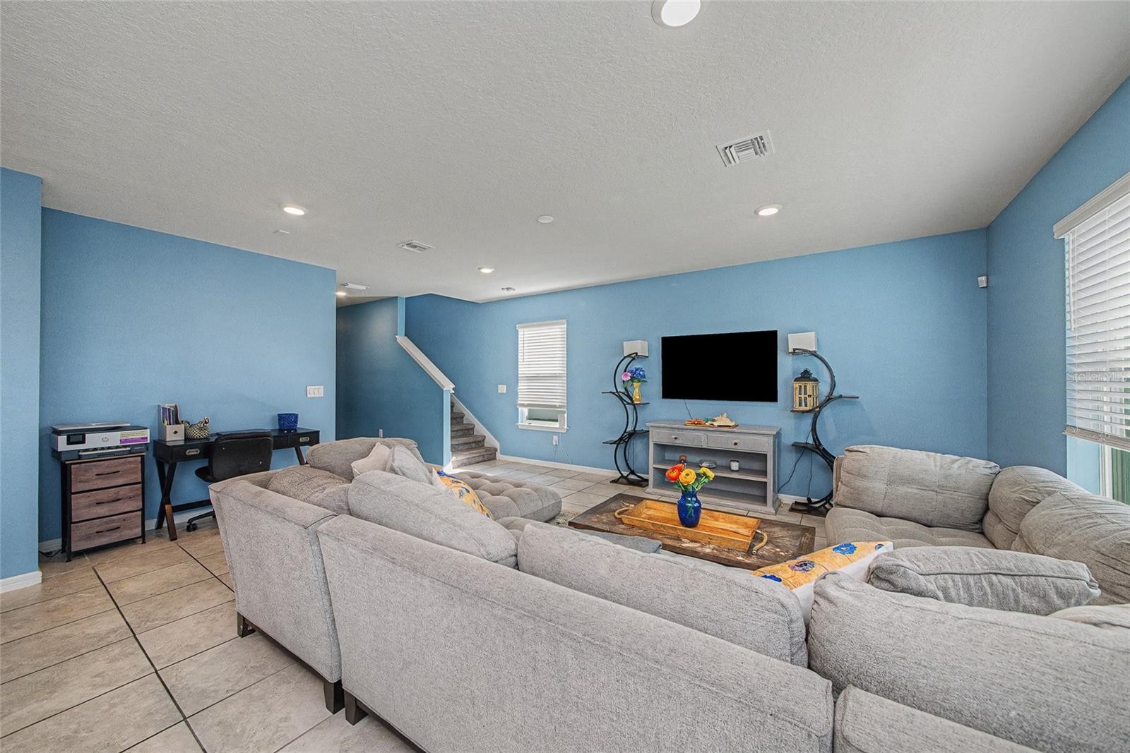 8982 ROYAL RIVER CIR