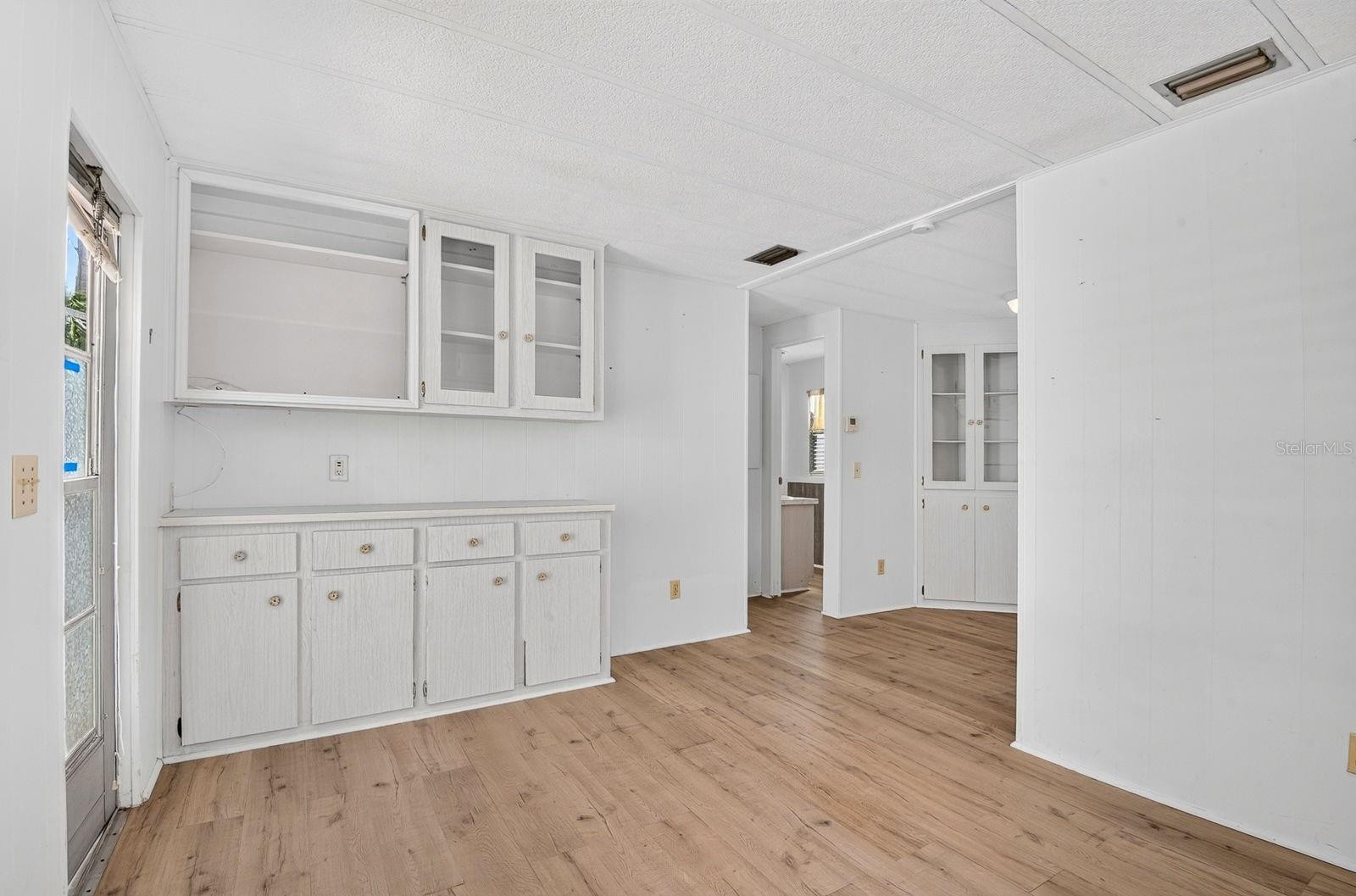 60 4TH ST