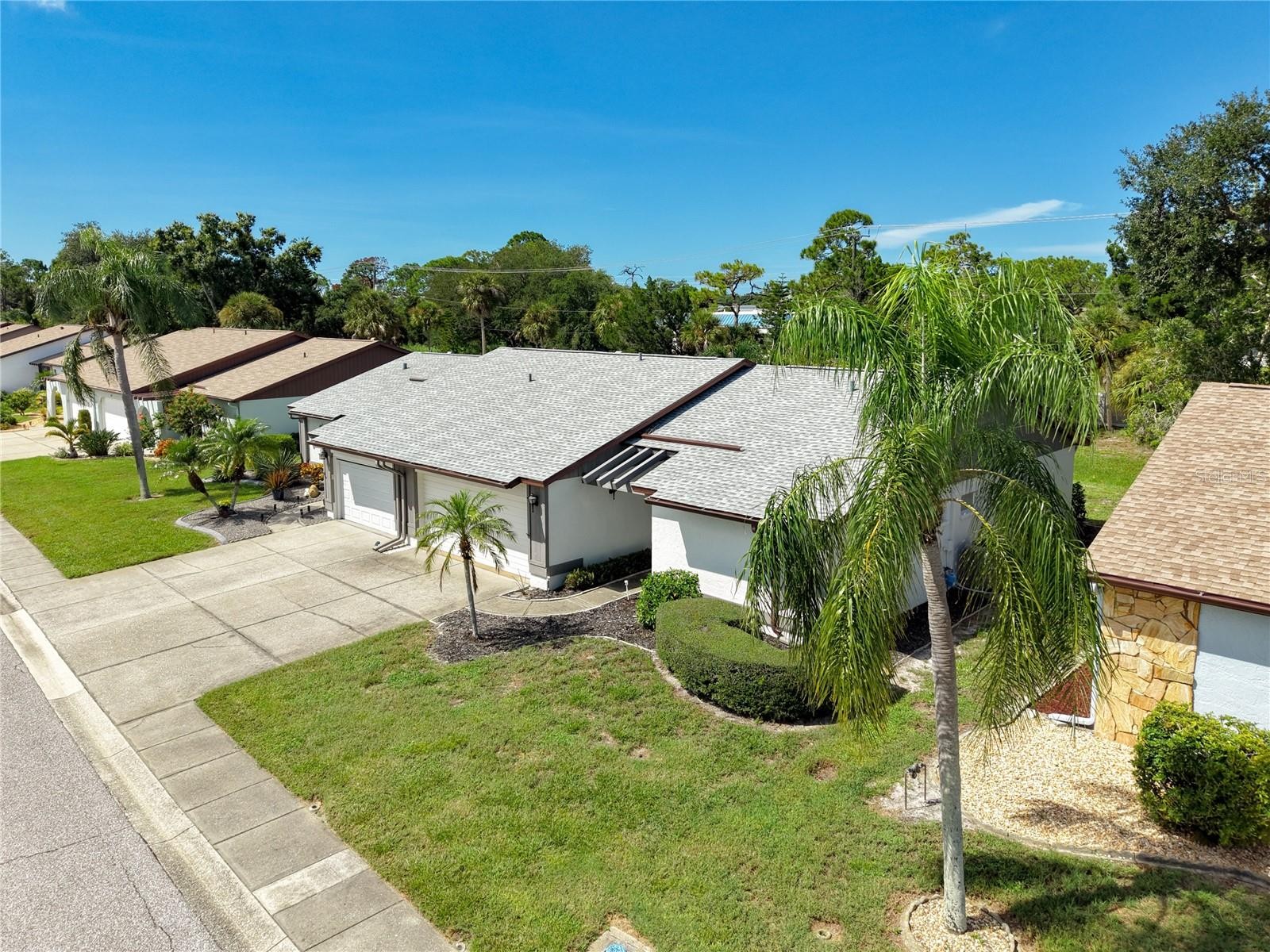 665 FOXWOOD BLVD