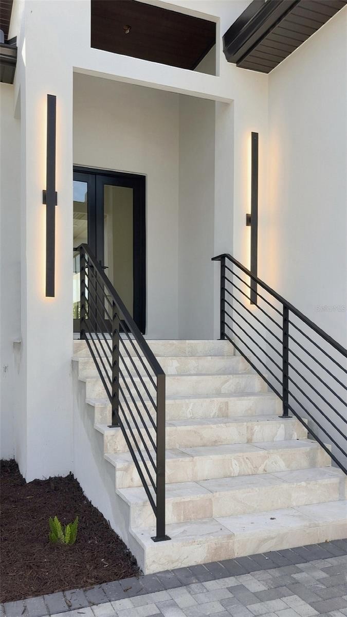 276 ISLAND CIR
