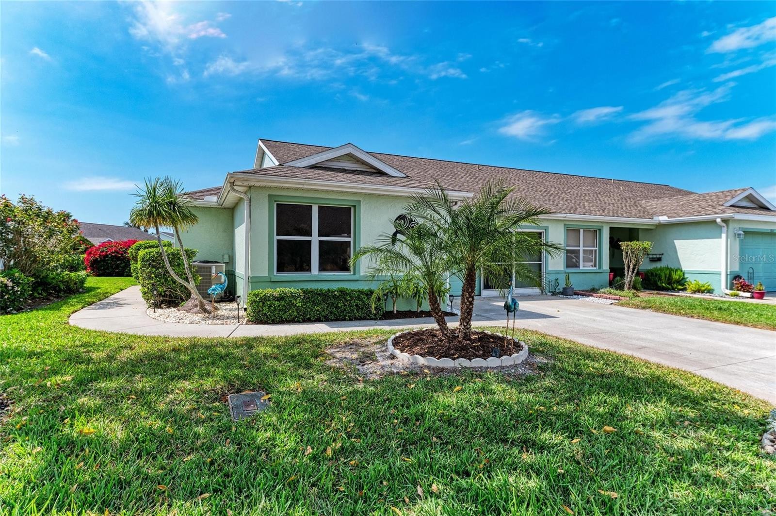 3009 LIVE OAK LN