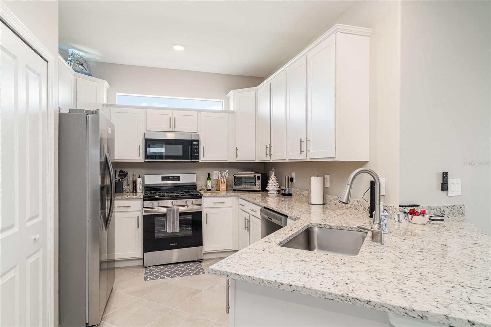 5422 CRYSTAL HARBOR CV