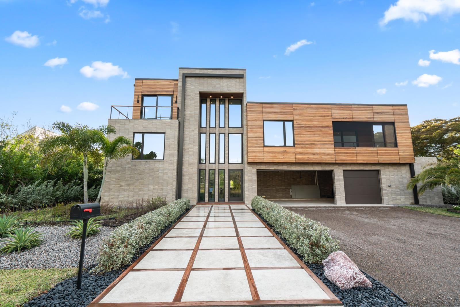 2945 PYRULA DR