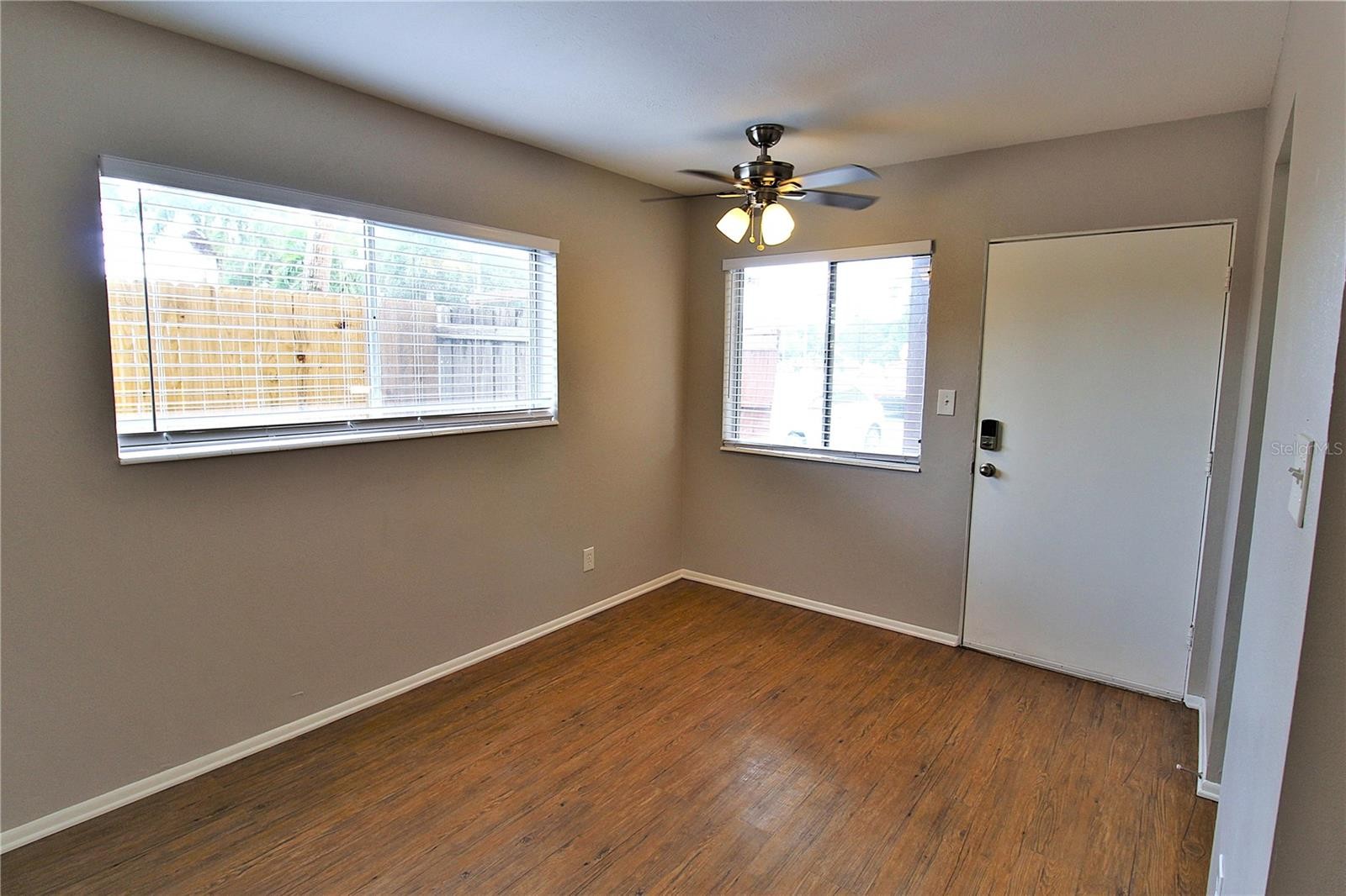 3001 BEE RIDGE RD #124