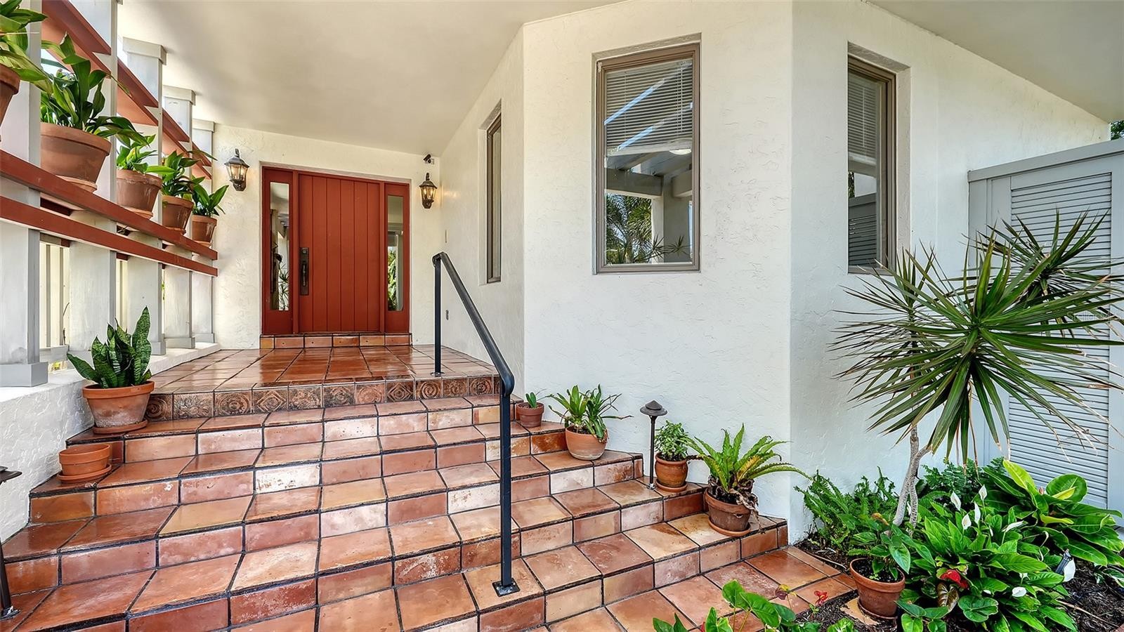 156 EMERSON DR