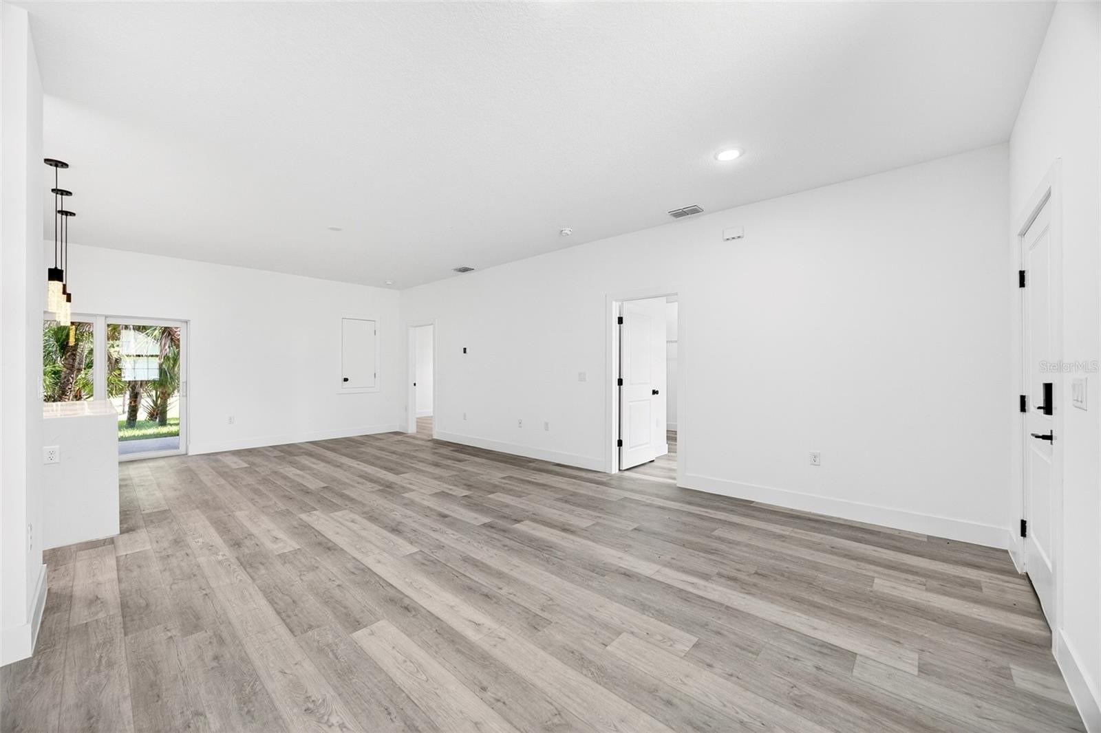 3288 TISHMAN AVE