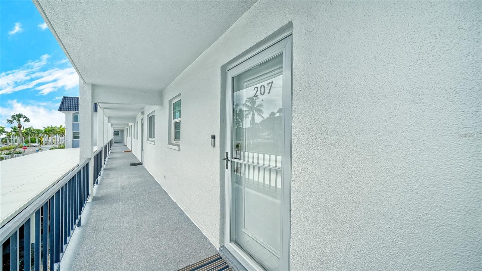 5600 BEACH WAY DR #207