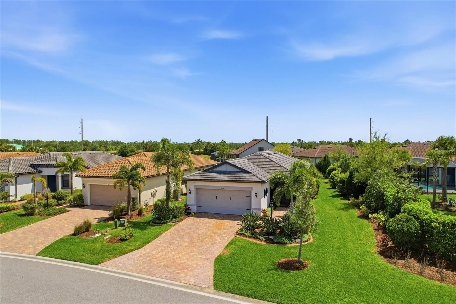 7017 HANOVER CT