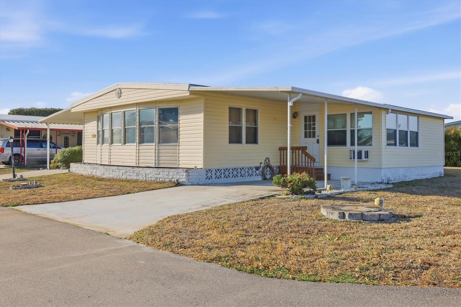 6710 36TH AVE E #201