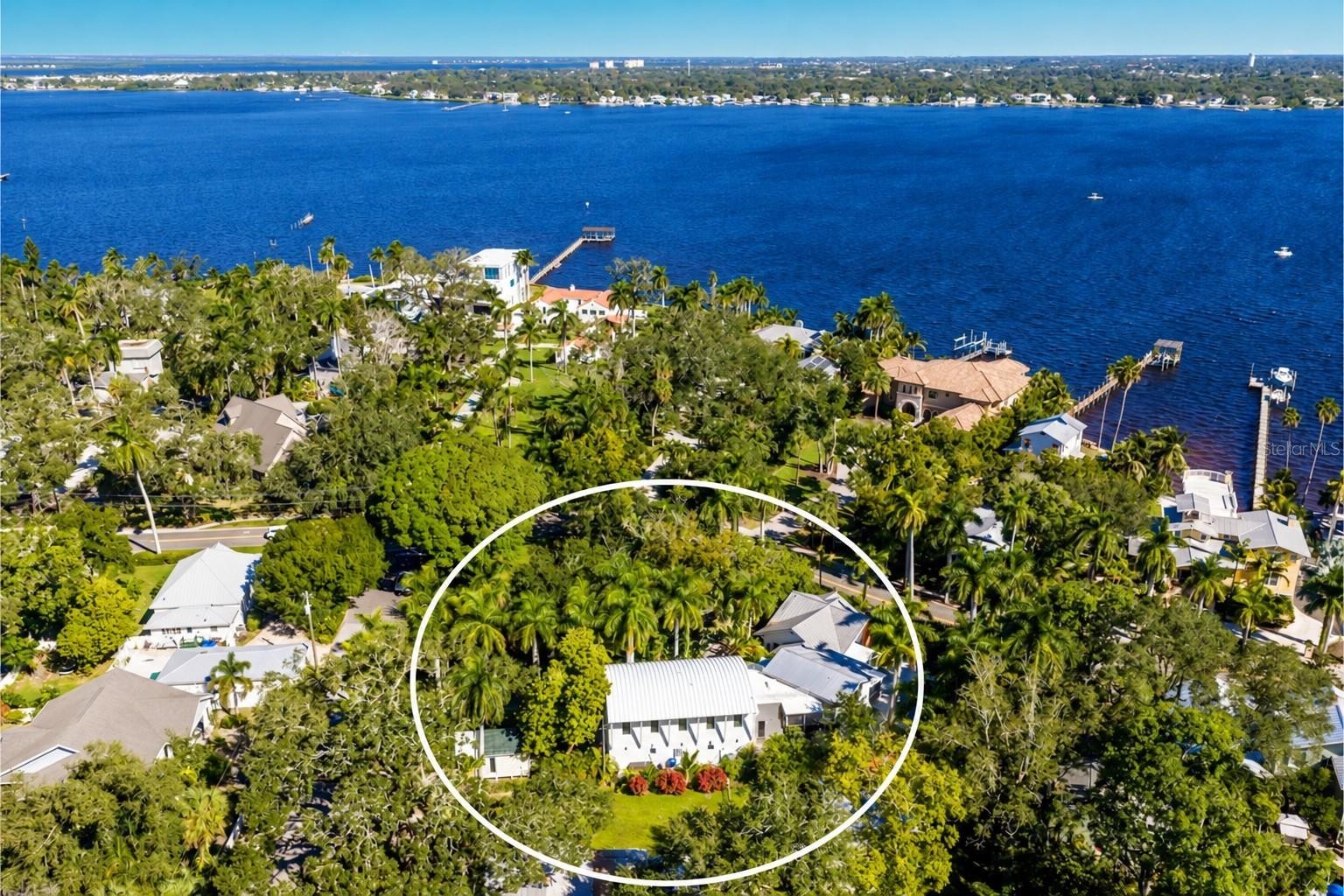 2813 RIVERVIEW BLVD