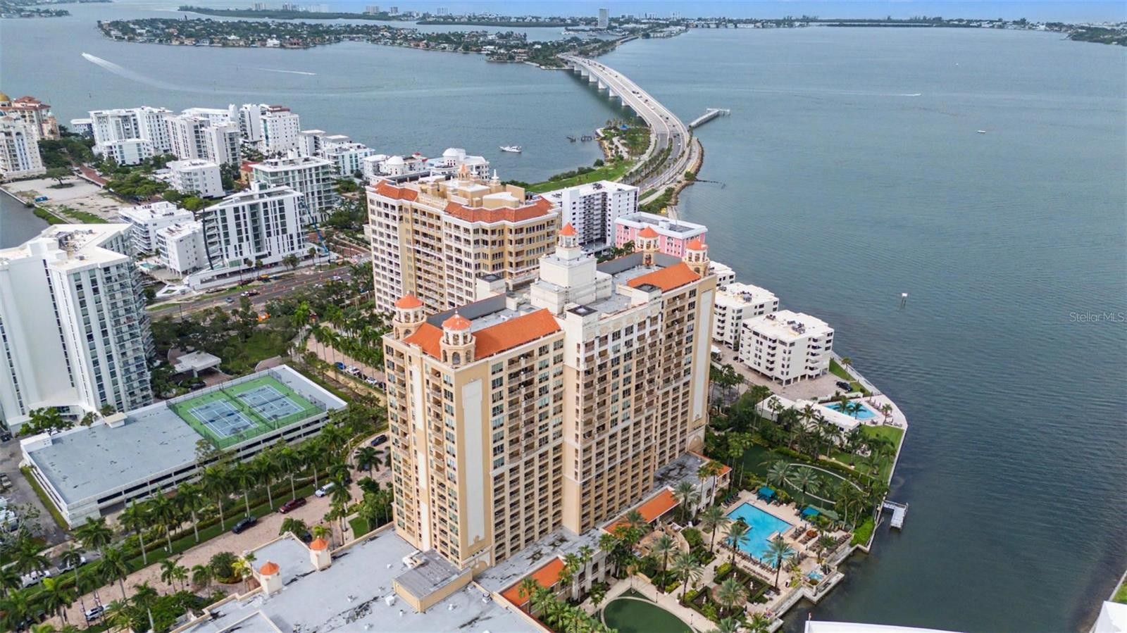 1111 RITZ CARLTON DR #1004