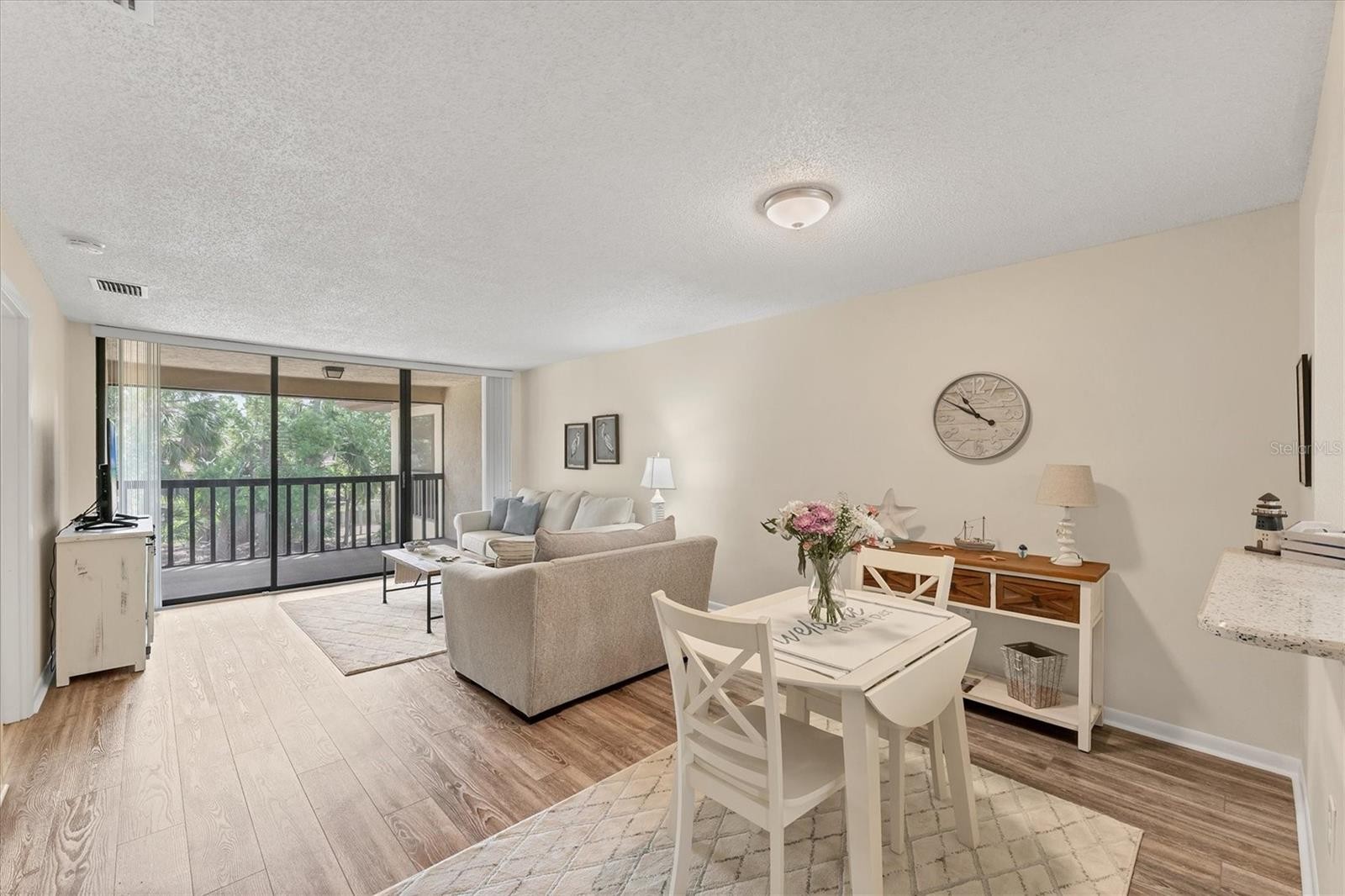 5264 LAKE VILLAGE DR #48