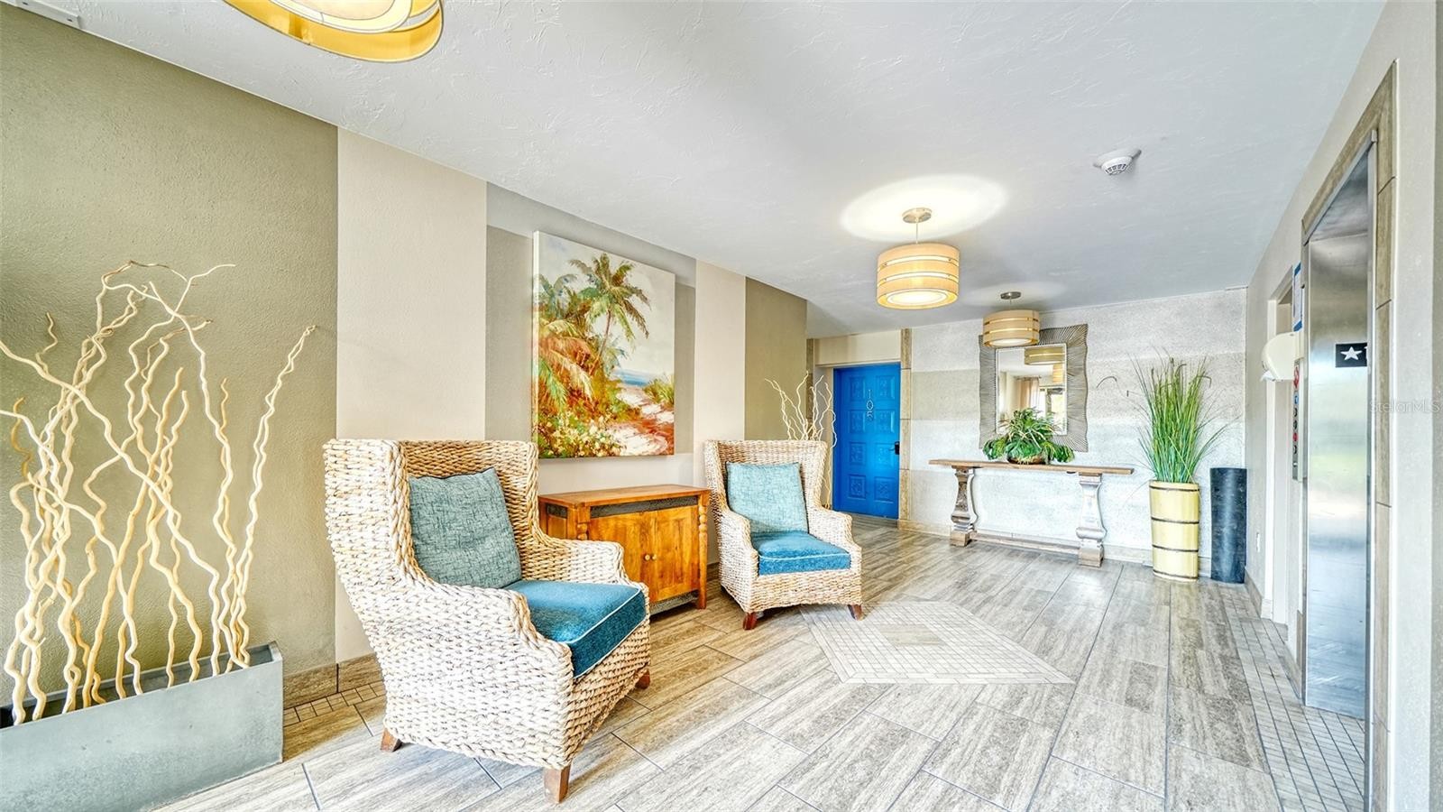 225 HOURGLASS WAY #202