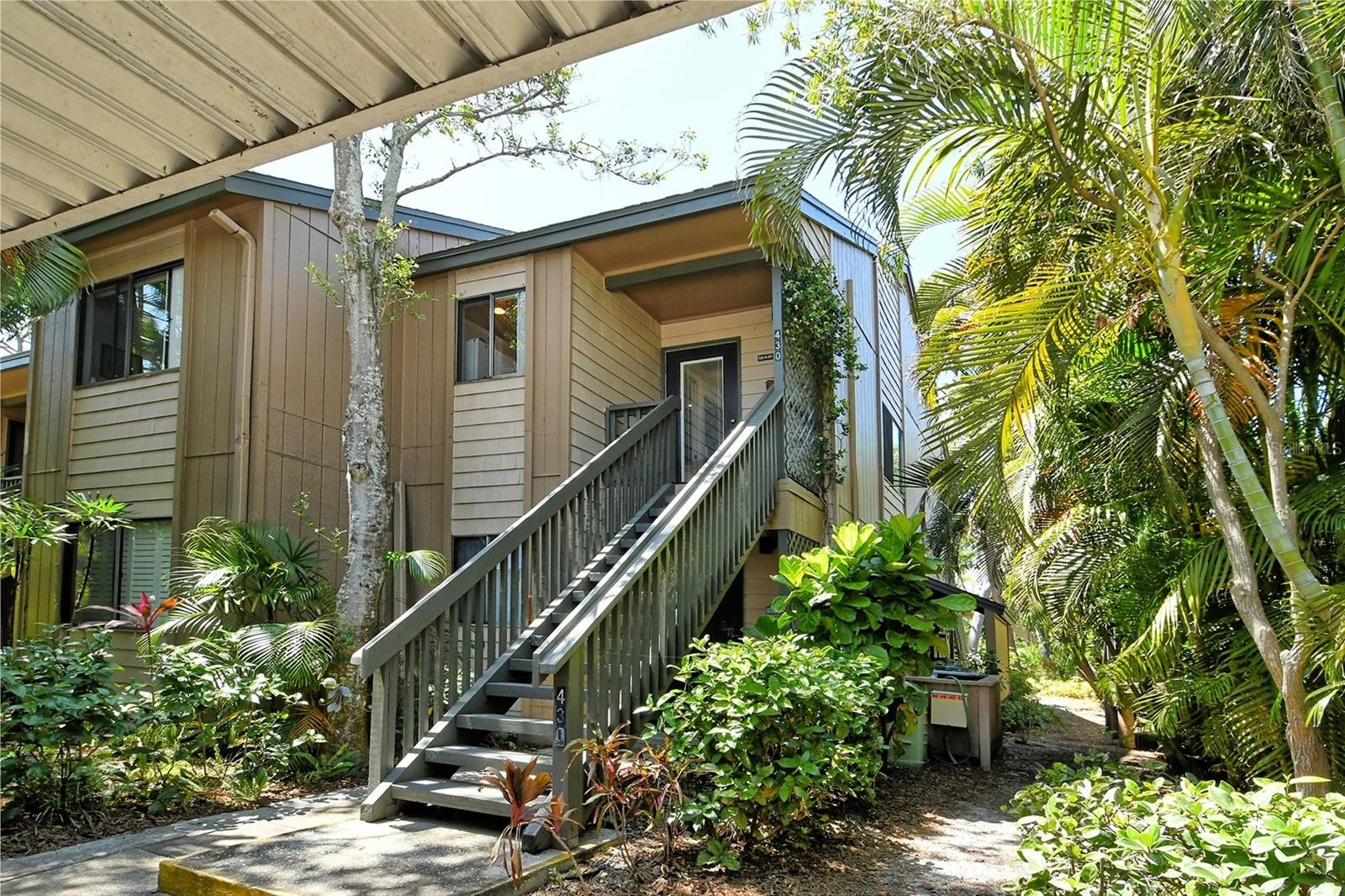 1720 GLENHOUSE DR #GL430