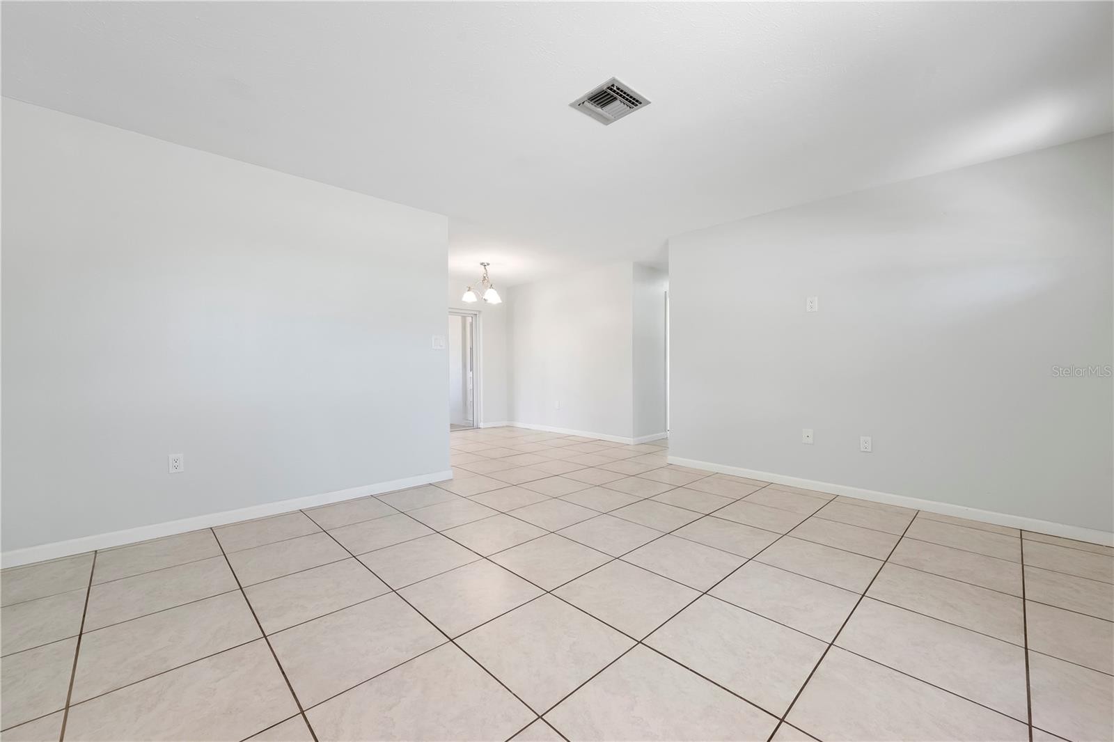 5446 FOXWOOD DR