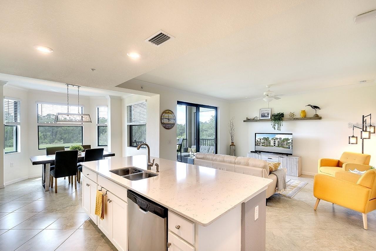 17510 GAWTHROP DR #206