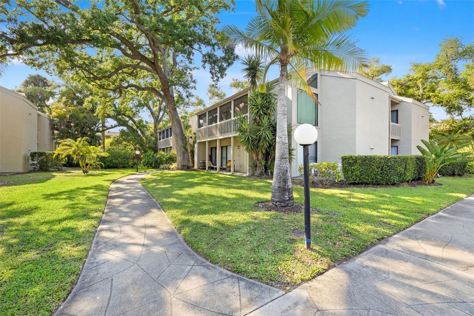 2200 BAHIA VISTA ST #B8