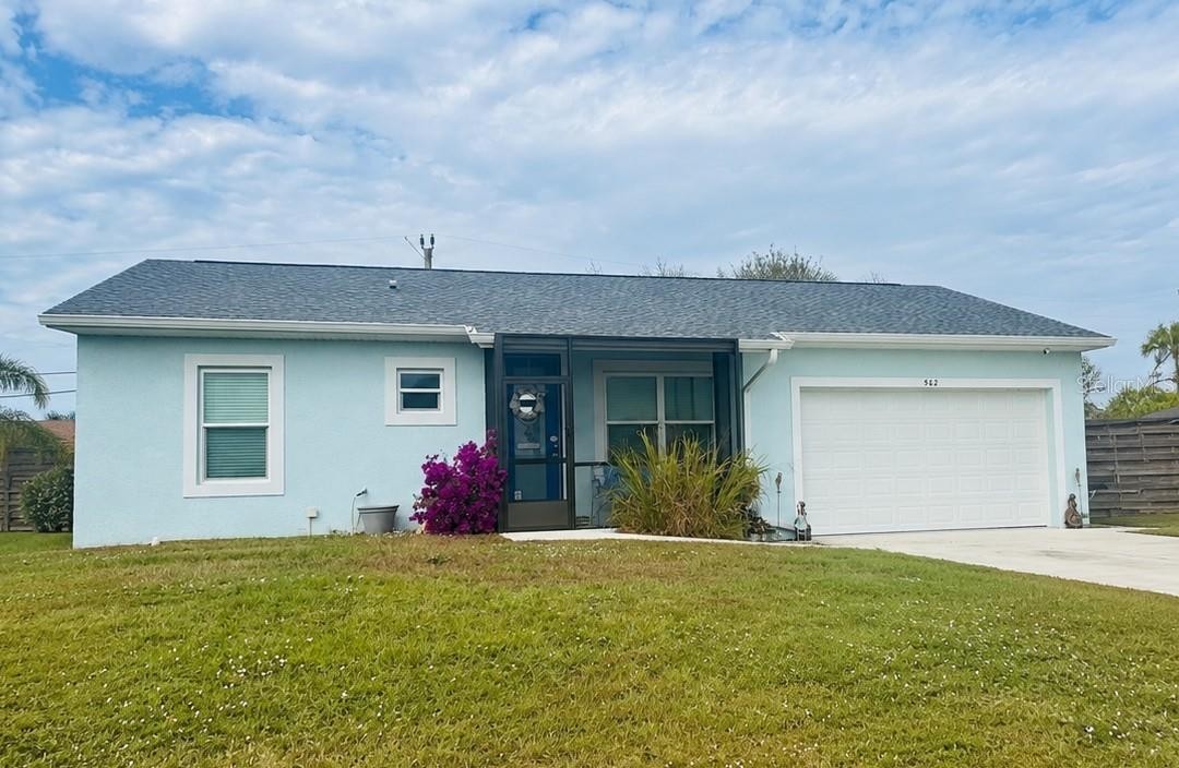 562 FLAMINGO RD
