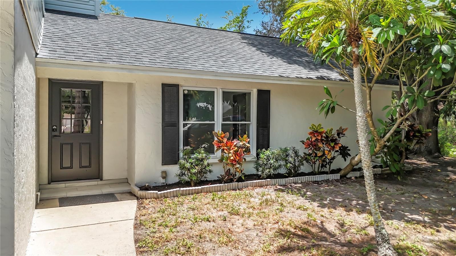 4256 KING RICHARD LN