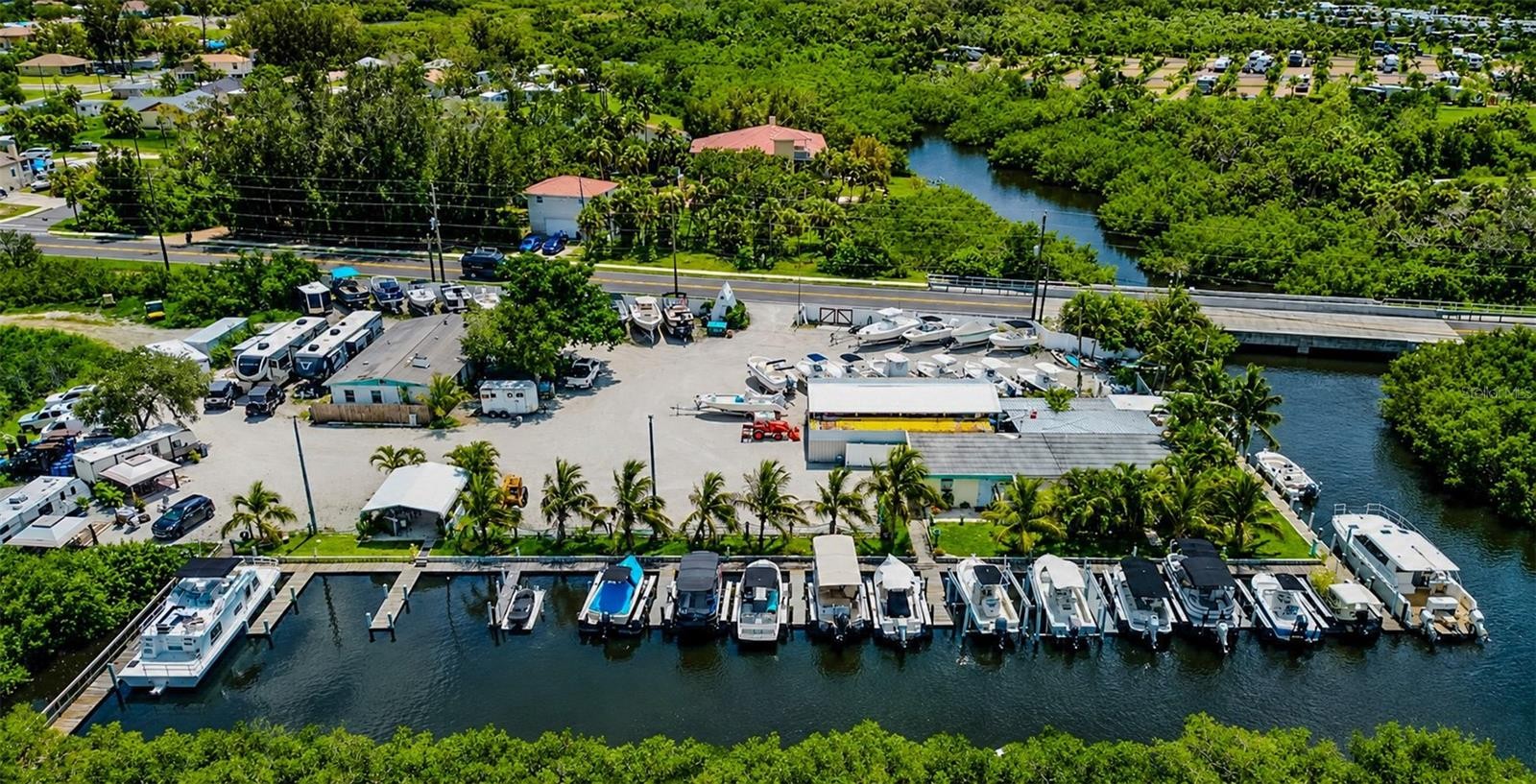6817 BAYSHORE RD