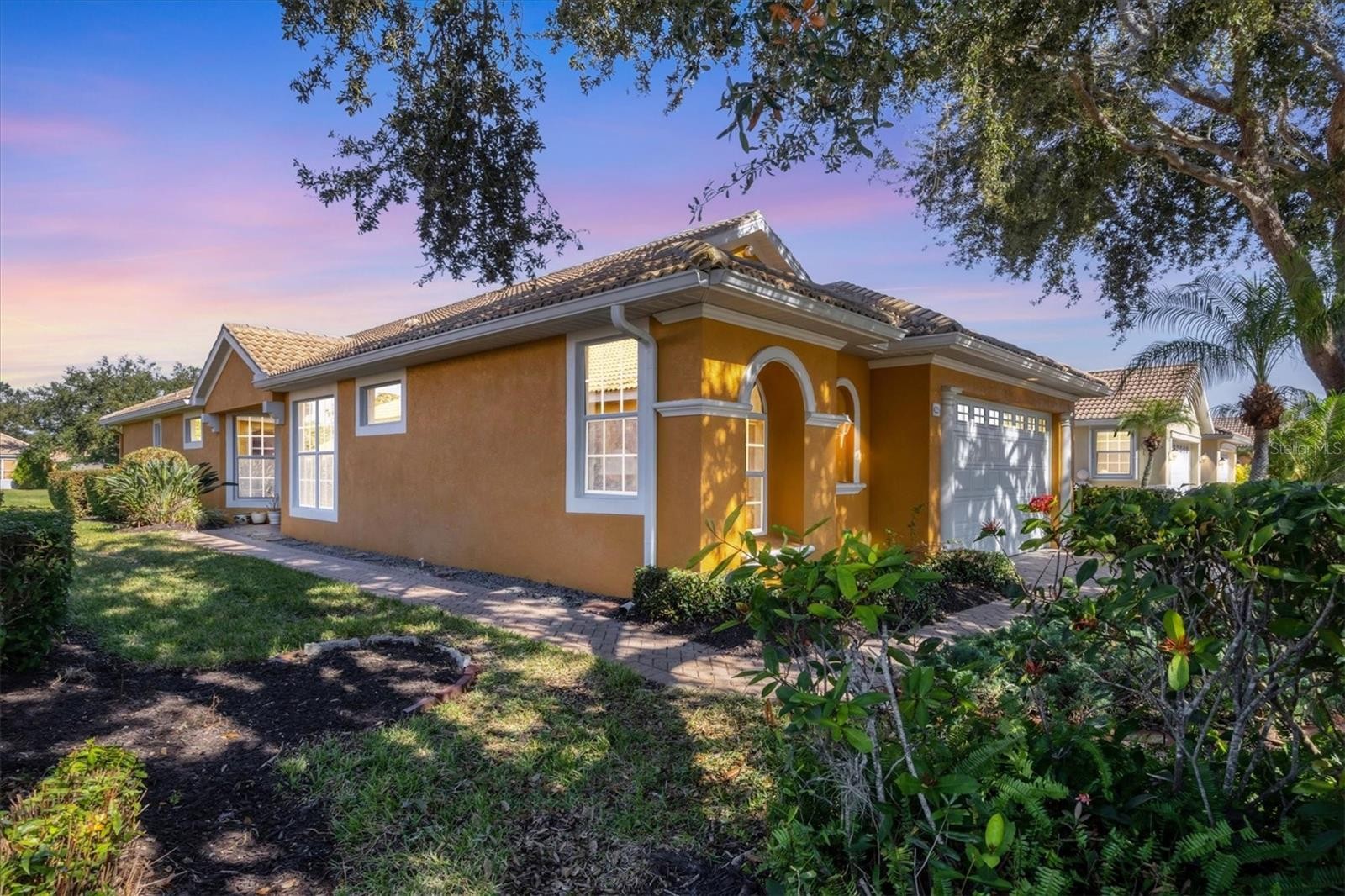 4226 REFLECTIONS PKWY