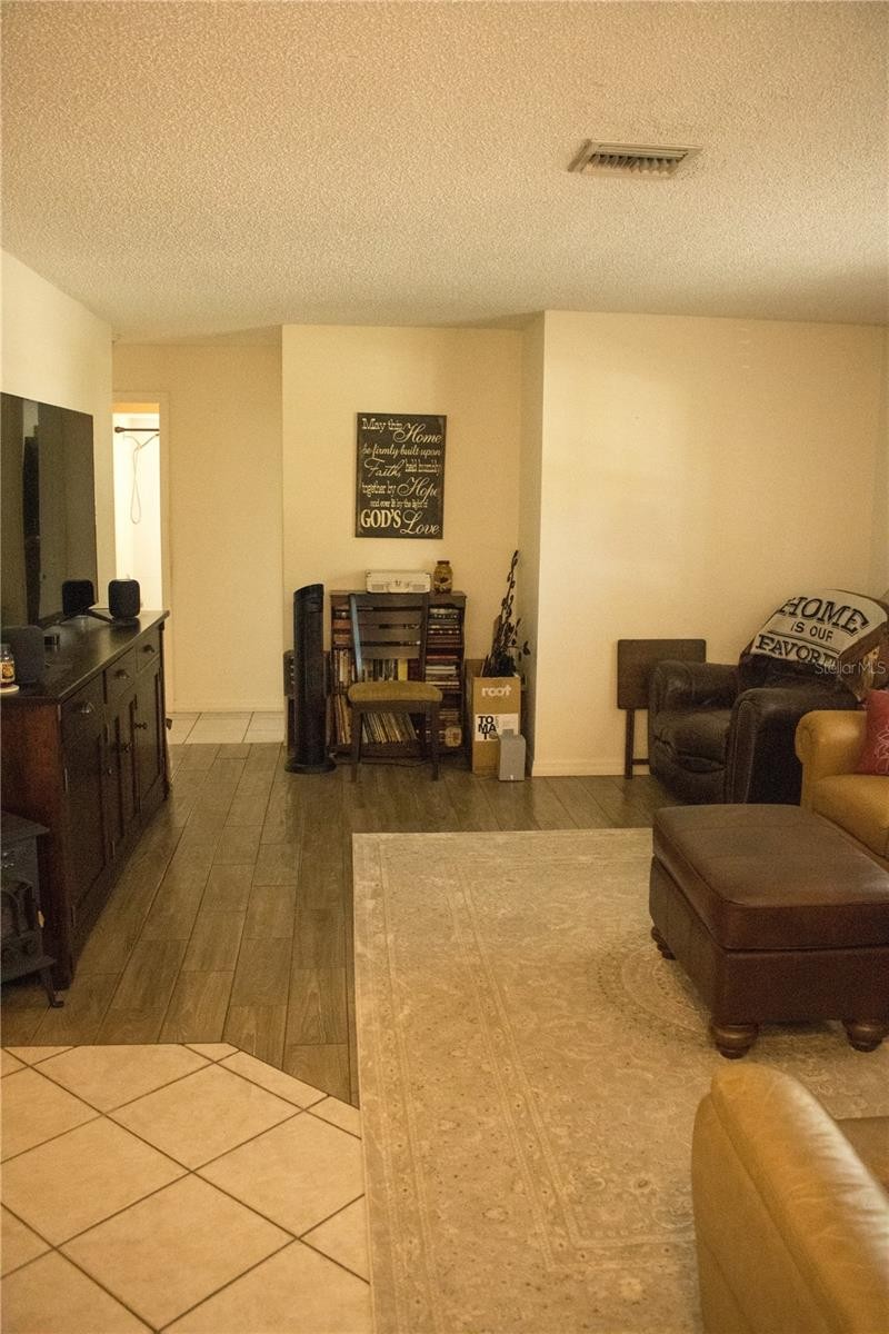 901 S LOCKWOOD RIDGE RD