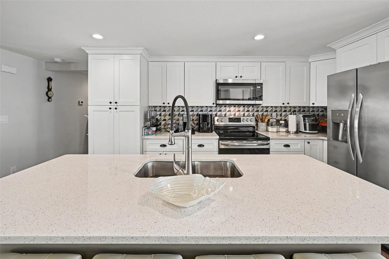 412 REDWOOD RD